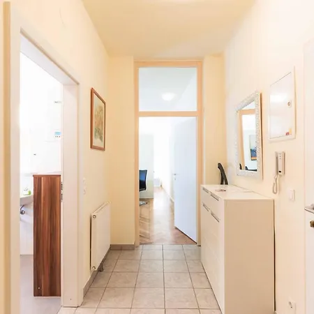 Klangturm Im Zentrum * سانت بولتن